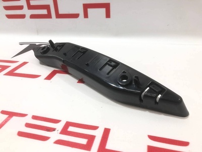 149377000B кронштейн крепления бампера Tesla Model Y 2022 1493770-00-B
