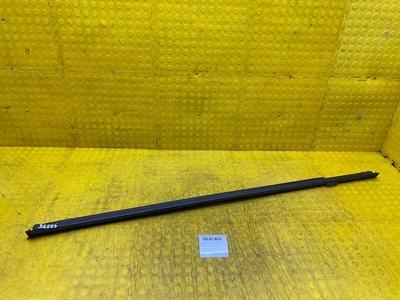 760837480 Уплотнитель опускного стекла Volkswagen Touareg CR7 2019
