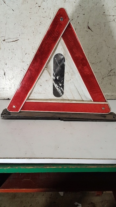 треугольник предупреждающий mazda 626 v gf