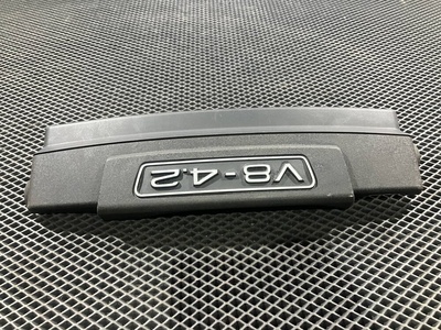 077103925B Декоративная крышка двигателя Audi A8 D3/4E 2006