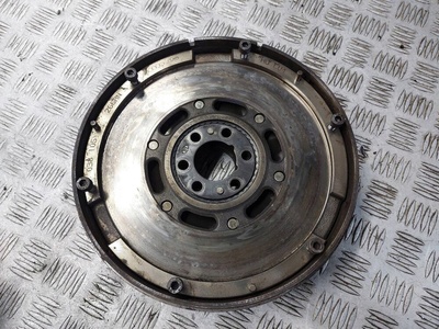 038105266AN колесо двухмассовый passat b5 1.9 tdi