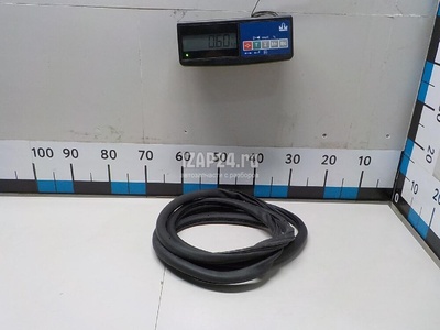 7L0867367H9B9 Уплотнитель двери VAG Touareg (2002 - 2010)