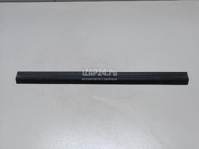 8K0121331K Уплотнитель (внутри) VAG A5/S5 [8T] Coupe/Sportback (2007 - 2016)