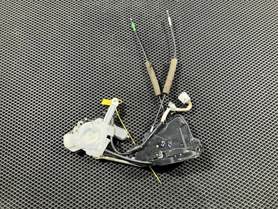41240410010 замок двери передней левой Lexus LS 4 2007 412404-10010
