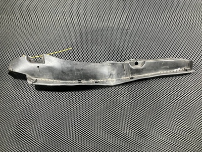 658201CA0A уплотнитель капота Infiniti QX70 2016 65820 1CA0A