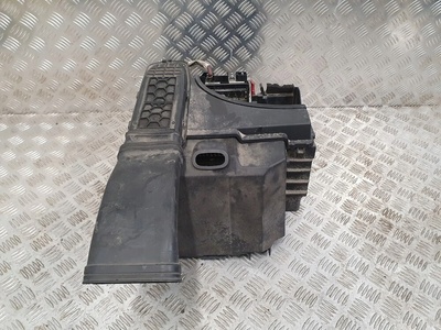 165556458R renault талисман 2015 - 2022 1.6 dci корпус подставка akumulatora