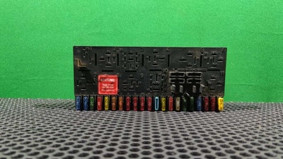 443941822B Блок предохранителей Audi 80 B4 1992 443 941 822 B