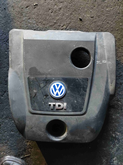 038103925 Крышка двигателя декоративная Volkswagen Golf 4(1997-2004) 2001