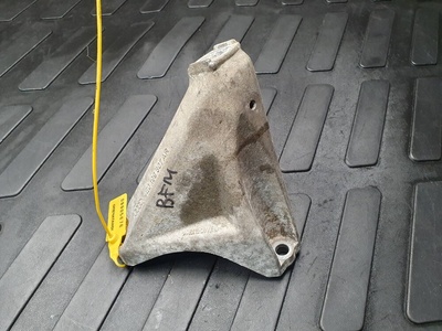 4E0199307AR Кронштейн двигателя Audi A8 D3/4E 2004