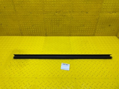 803305037R Уплотнитель опускного стекла Renault Duster HJD 2021