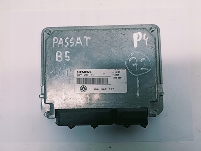 038906018S блок управления двигателя passat b5 3b0907557