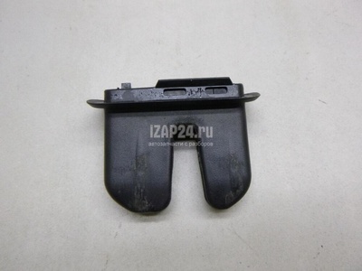 8E5827520 Кожух замка багажника VAG A4 [B6] (2000 - 2004)