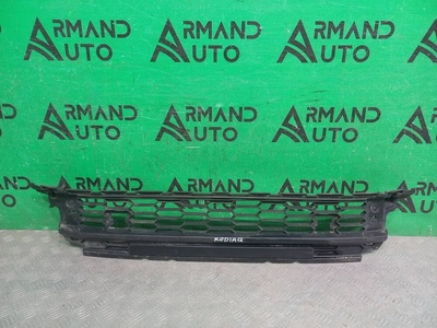 565853677E9B9 Решетка бампера Skoda Kodiaq 1 2016-нв , 565853677E