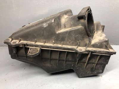 1J0129607D Корпус воздушного фильтра Audi A3 8L 1999