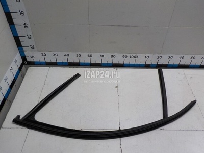 3T0837431E Направляющая стекла двери VAG Superb (2008 - 2015)
