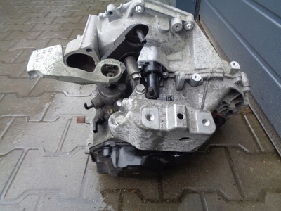1K0199117CF volkswagen oe лапа кпп