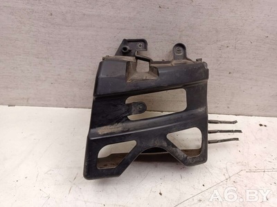 852880001R Кронштейн крепления бампера заднего Renault Laguna 3 2010