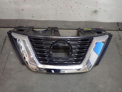 623107FW0B решетка радиатора nissan x - trail t32 рестайлинг 2017 - 62310 - 7fw0b