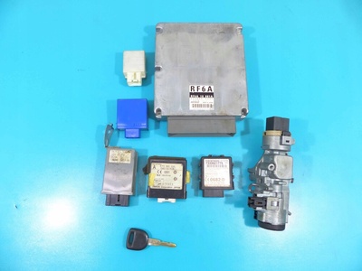 RF6A18881A блок управления комплект mazda mpv ii 2.0 citd