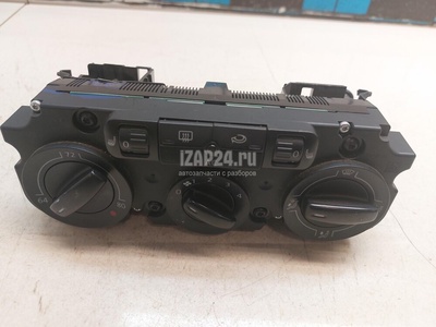 1K0820047HCWHS Блок управления климатической установкой VAG Caddy III (2004 - 2015)
