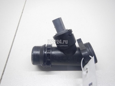 06F121133A Фланец / тройник VAG Passat [B5] (2000 - 2005)