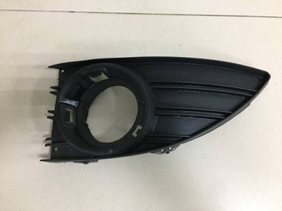 261523809R Рамка противотуманной фары левой Renault Renault Fluence 2010-2017
