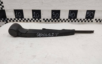 J685611131 Поводок стеклоочистителя заднего Chery Tiggo 4