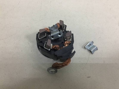 2813028040 Щеткодержатель стартера Toyota Toyota Camry (XV30) 2001-2006