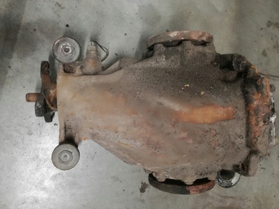1263511201 мост для мерседес 107sl w126 2 , 44