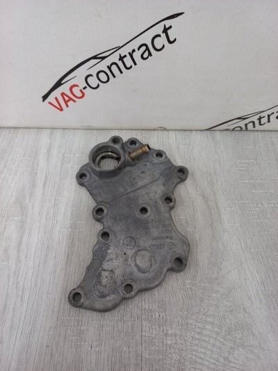 079103704E Крышка двигателя Audi Q7 2007