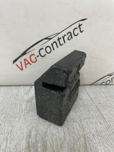 4L0807251 Пенный наполнитель в бампер Audi Q7 2007