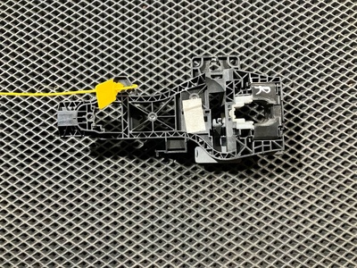4L0839886 скелет ручки наружной передней правой Audi Q7 4L 2012 ,A,H,F,F,J