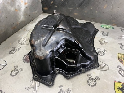 06H103600AA Поддон Audi Q5 8RB 2012