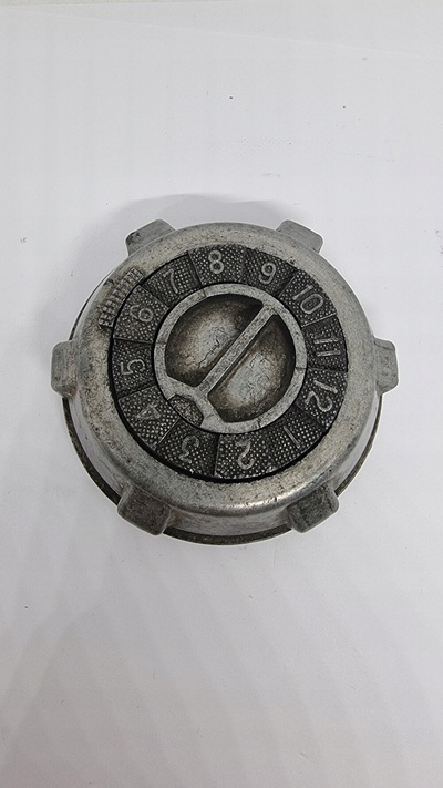VAL247607 крышка wlewu топлива fiat 126p на код
