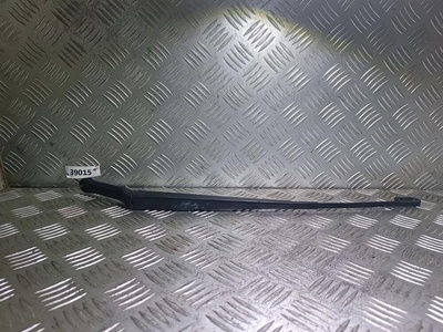 8D1955408D Поводок стеклоочистителя передний правый Audi A4 B5 1994-1999 1999