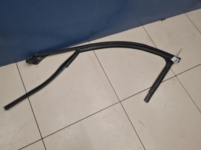 4G0837439G Уплотнитель стекла передней левой двери Audi A6 S6 C7 2011-2018
