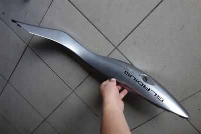 Ogon zadupek обтекатель suzuki sfv 650 gladius