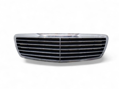 A2118800583 решетка радиатора Mercedes-Benz E W211/S211 2004 ,A2118800383