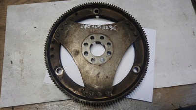 078105323C audi a4 a6 a8 2 , 4 2 , 6 28 колесо маховик