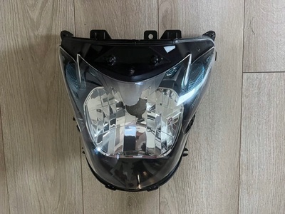 Suzuki gsr 750 фара передний
