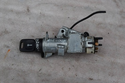 4D0905851A Замок зажигания Audi A4 B5 1996