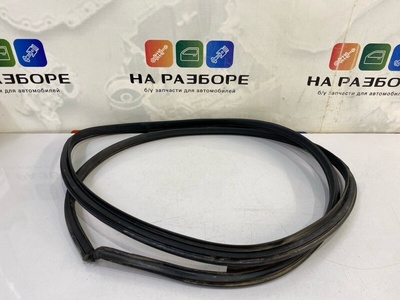 6233212210B0 уплотнительная резинка дверного проема TOYOTA AURIS E150 2007 62332-12210-B0