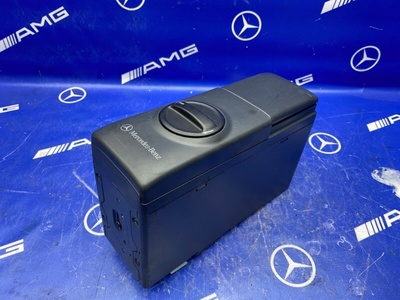 A2208200989 CD-чейнджер Mercedes S500 W220 2000