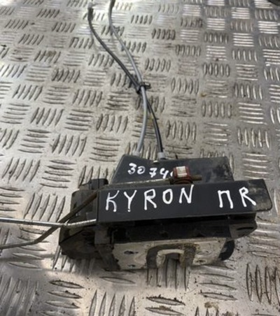 7122009006 Замок передний правый SSANG YONG Kyron Mazda