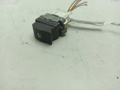 8200220510 Кнопка стеклоподъемника заднего левого Renault Megane II (2002-2008) 2007