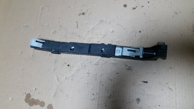 4G9807365 крепление бампера задняя л audi s8 a8 d3 4e0810915b