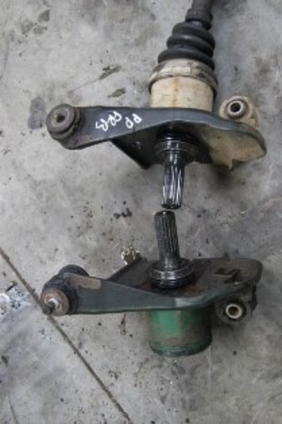 13214837 opel frontera b чаша крепление полуоси
