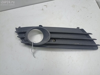 13126026 Рамка фары противотуманной правой Opel Astra H 2005