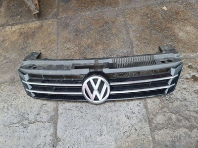 Решетка радиатора Volkswagen Passat 2013