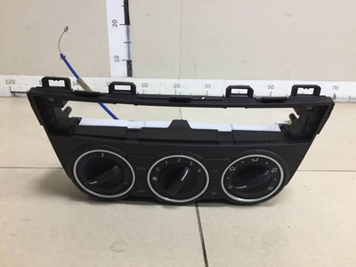 KD4561190B Блок управления отопителем Mazda Mazda CX-5 (KE) 2011-2017